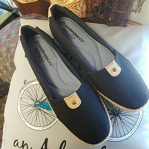 VINTAGE GRASSHOPPERS - Picture 1 of 7